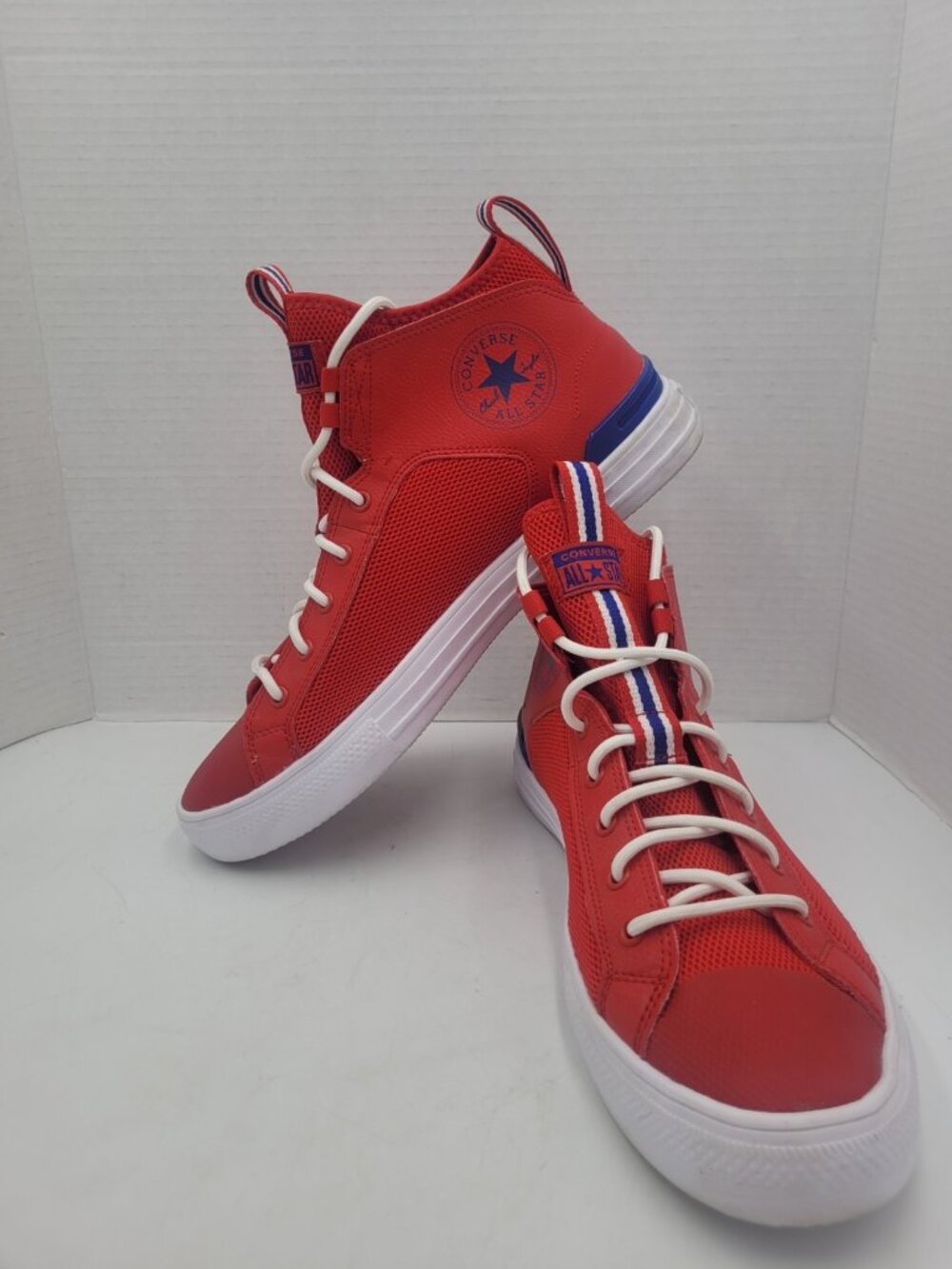 Converse Chuck Taylor All-Star  Red Ultra Men’s 11.5 Womens 13.5 EU 46